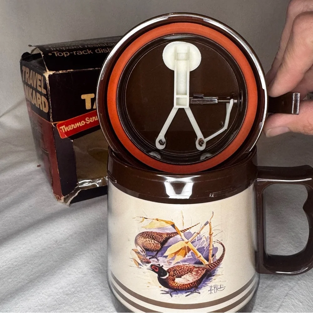 Travel Tankard Insulated Mug in Brown with Game Bird Design